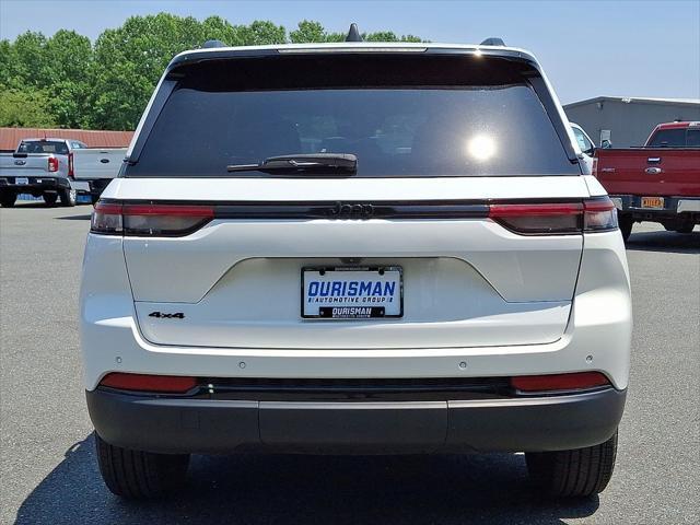 used 2024 Jeep Grand Cherokee car, priced at $31,500