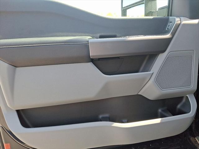 new 2025 Ford F-350 car, priced at $62,415