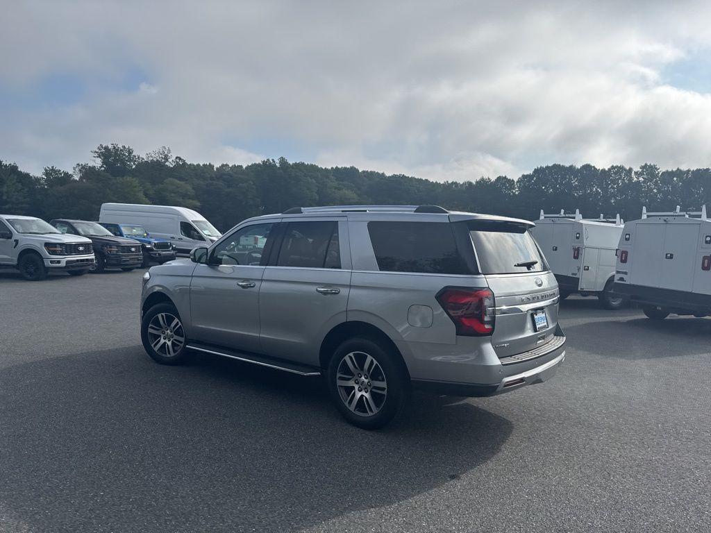 used 2023 Ford Expedition car, priced at $42,000
