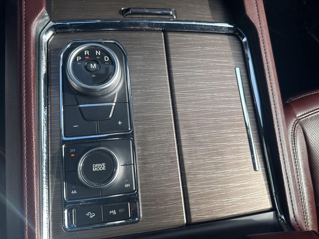 used 2023 Ford Expedition car, priced at $42,000