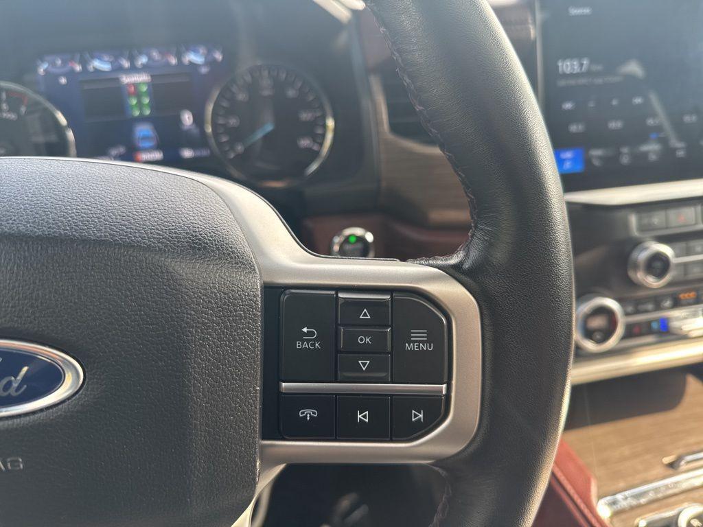 used 2023 Ford Expedition car, priced at $42,000