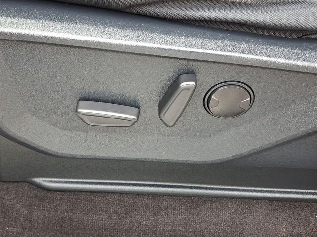 used 2022 Ford F-150 car, priced at $37,500