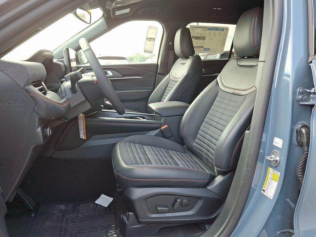 new 2025 Ford Explorer car, priced at $49,850
