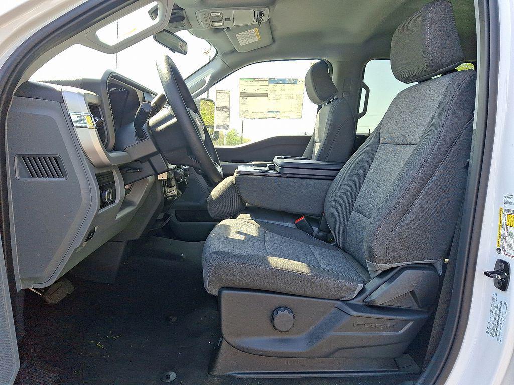 new 2025 Ford F-350 car, priced at $71,000