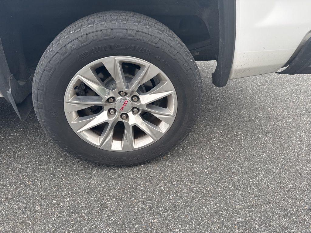 used 2017 GMC Sierra 1500 car, priced at $27,000