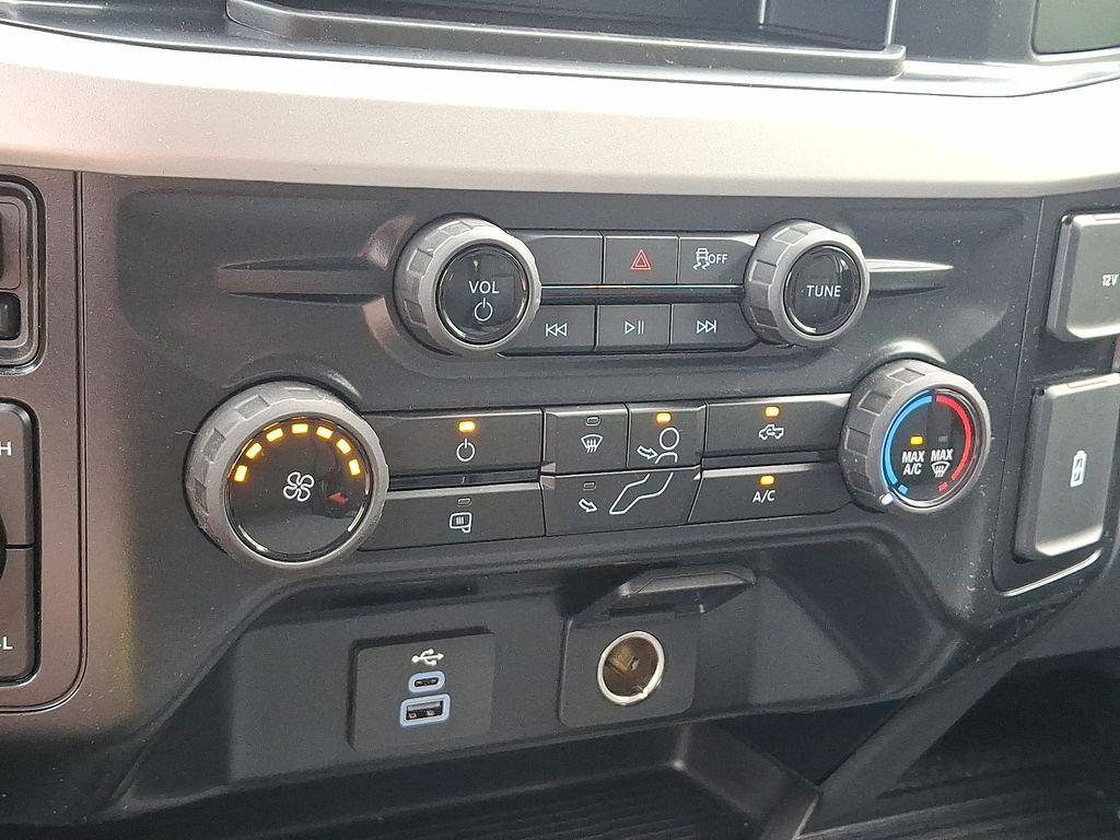new 2025 Ford F-250 car, priced at $62,500