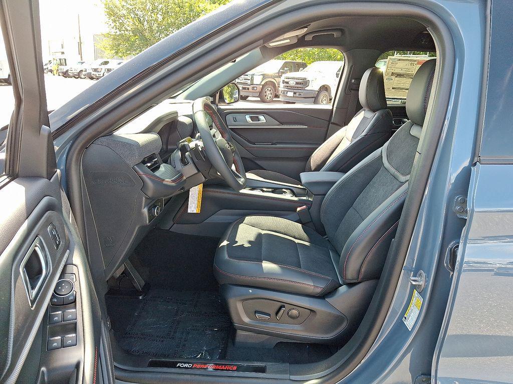 new 2025 Ford Explorer car, priced at $55,500