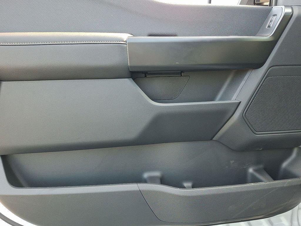 new 2025 Ford F-150 car, priced at $50,250