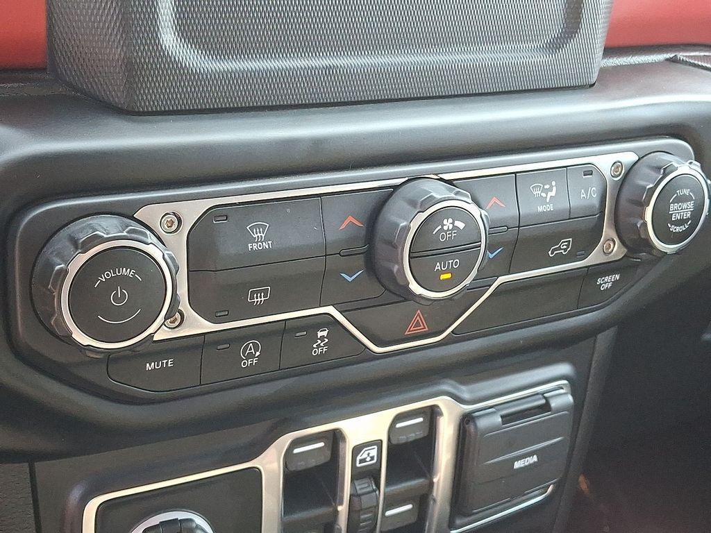 used 2021 Jeep Wrangler Unlimited car, priced at $35,000
