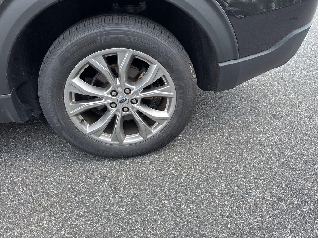 used 2022 Ford Explorer car, priced at $27,000