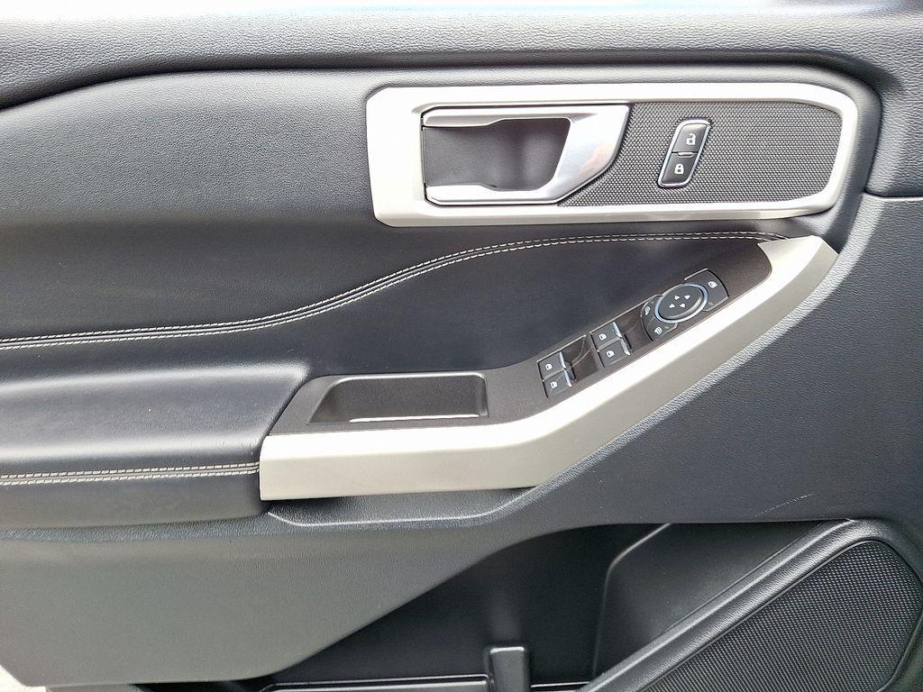 used 2022 Ford Explorer car, priced at $28,000