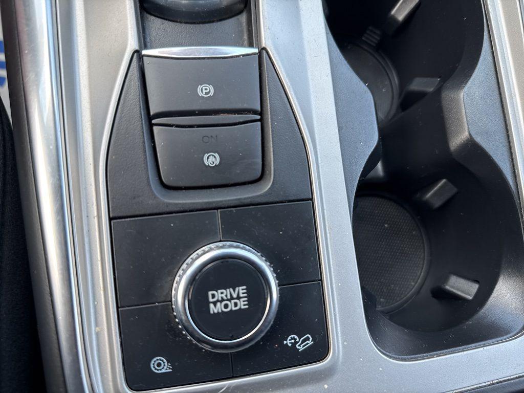 used 2022 Ford Explorer car, priced at $27,000