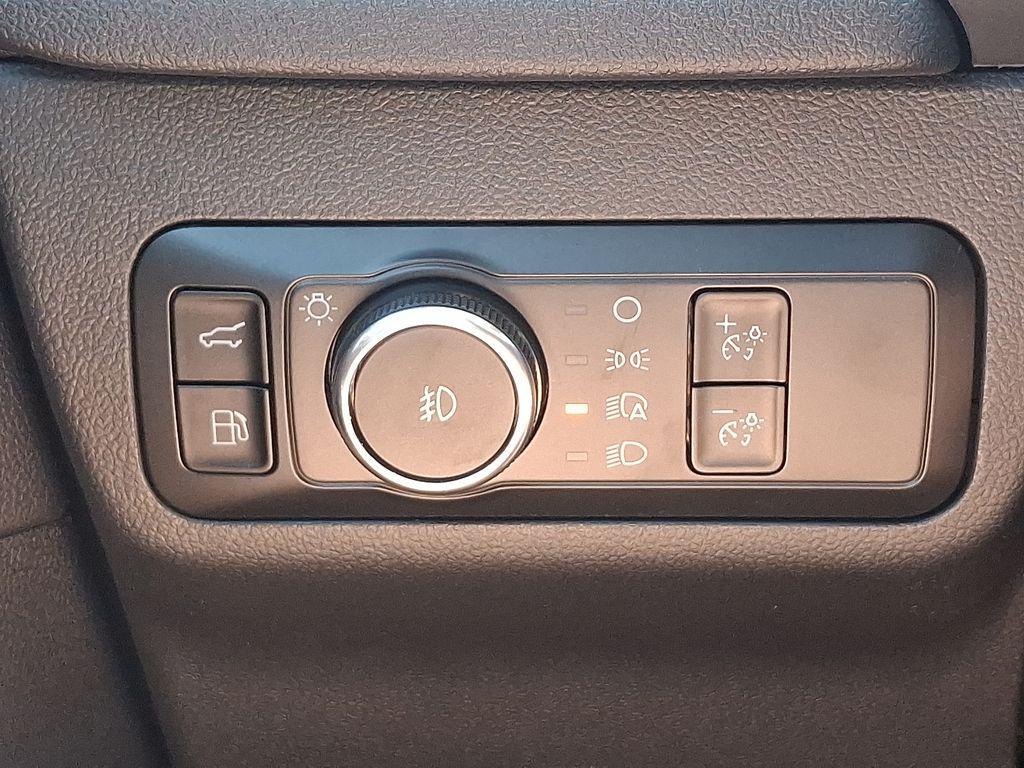 new 2025 Ford Escape PHEV car, priced at $37,000