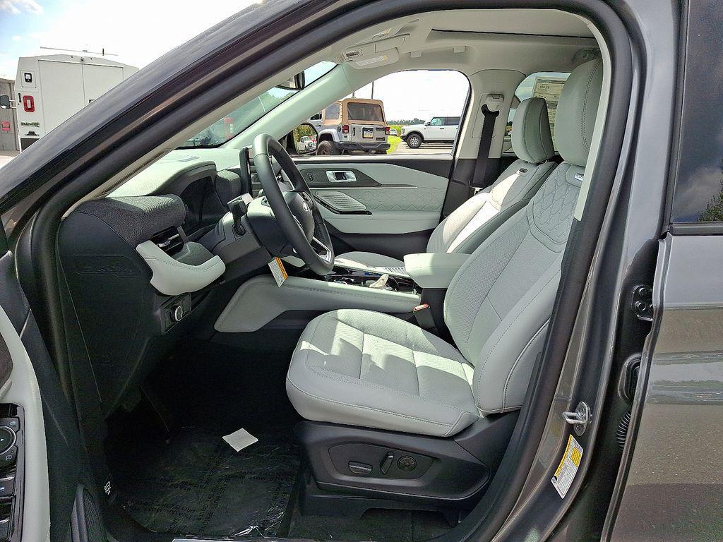 new 2025 Ford Explorer car, priced at $56,500