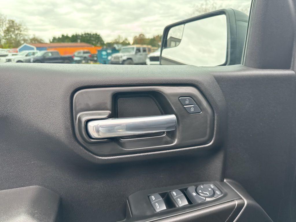 used 2025 GMC Sierra 1500 car, priced at $42,000