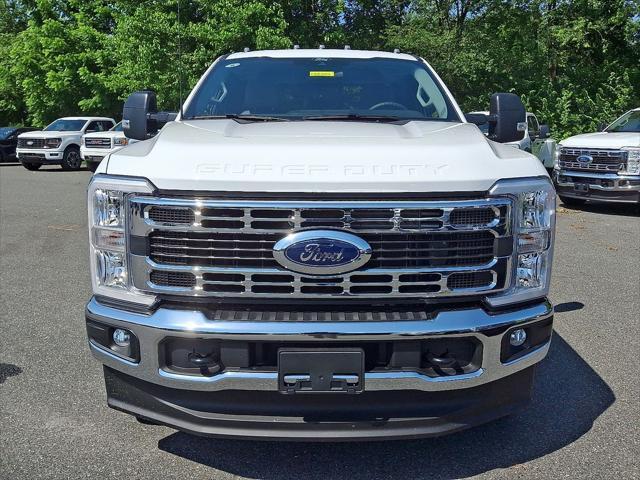 new 2025 Ford F-350 car, priced at $57,800
