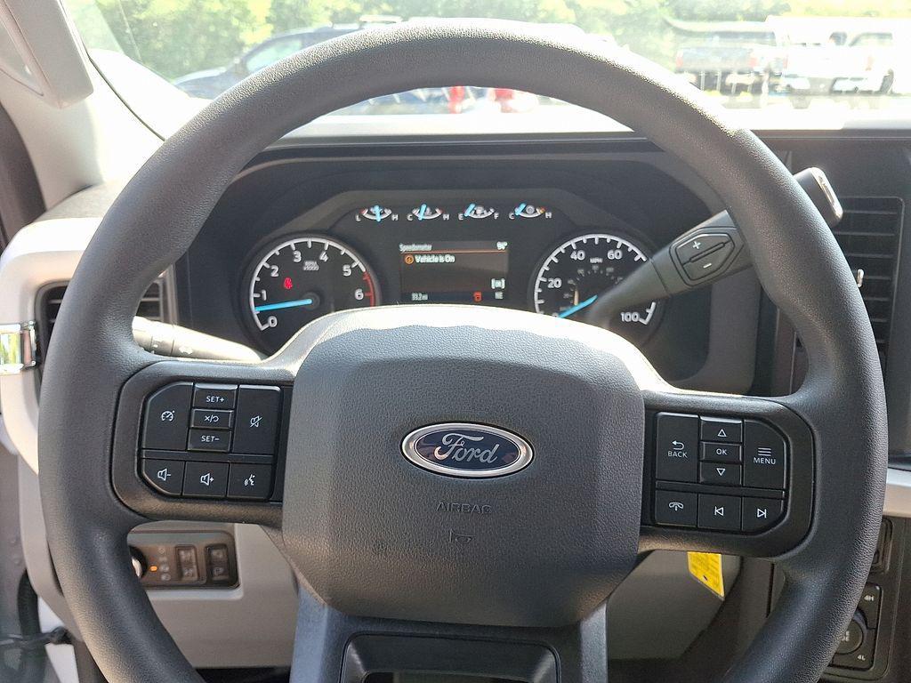new 2025 Ford F-350 car, priced at $54,000
