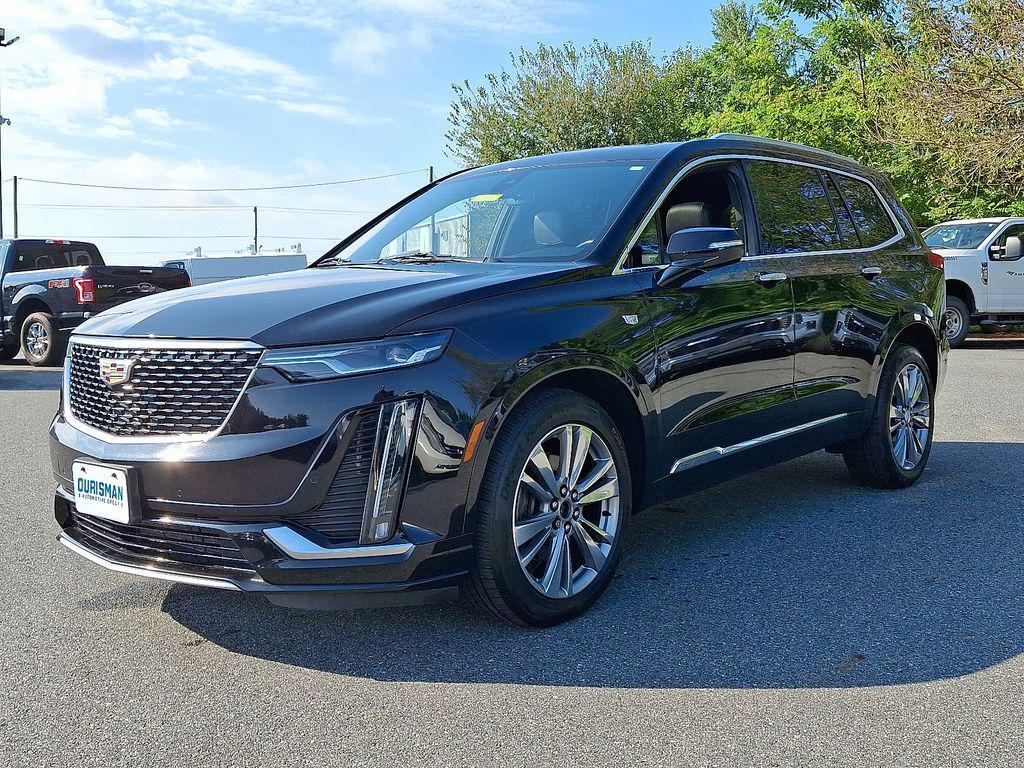 used 2020 Cadillac XT6 car, priced at $28,000