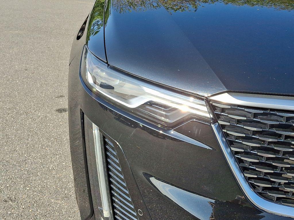 used 2020 Cadillac XT6 car, priced at $28,000