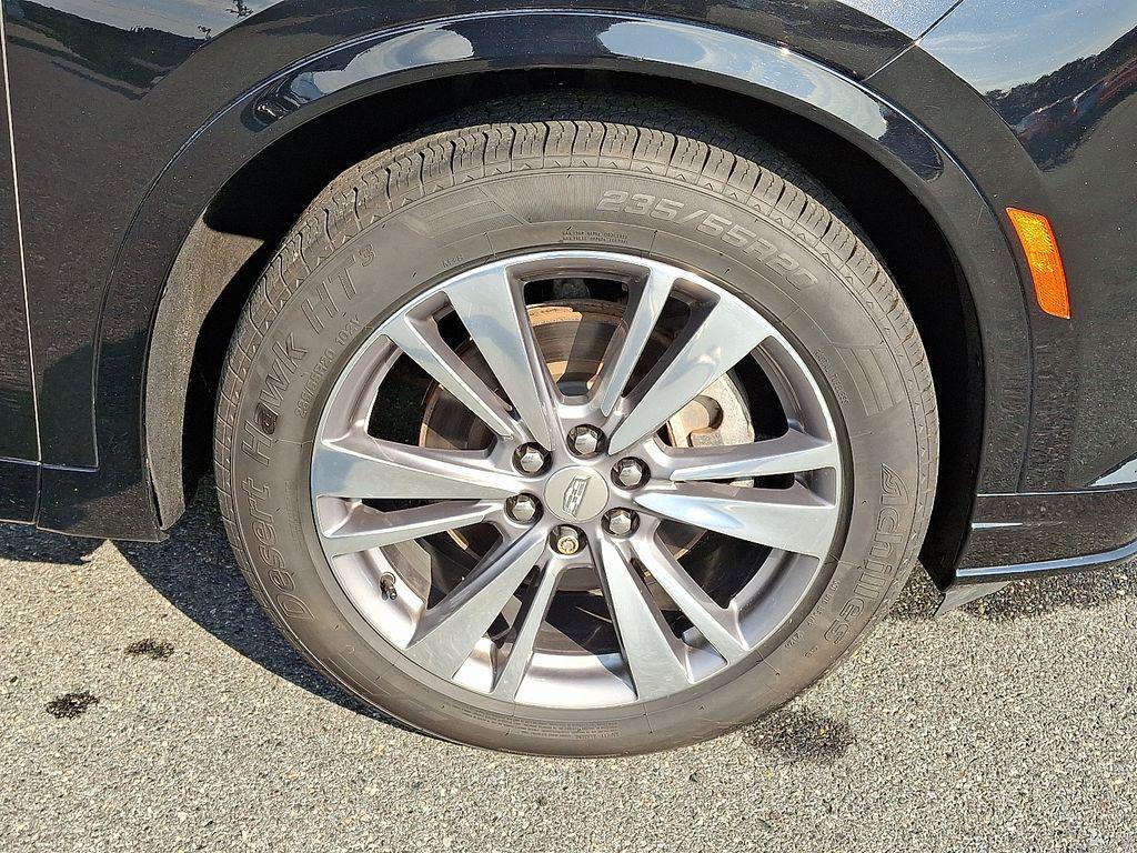 used 2020 Cadillac XT6 car, priced at $28,000