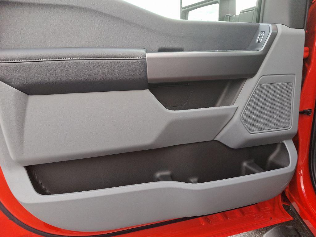 new 2025 Ford F-350 car, priced at $67,000