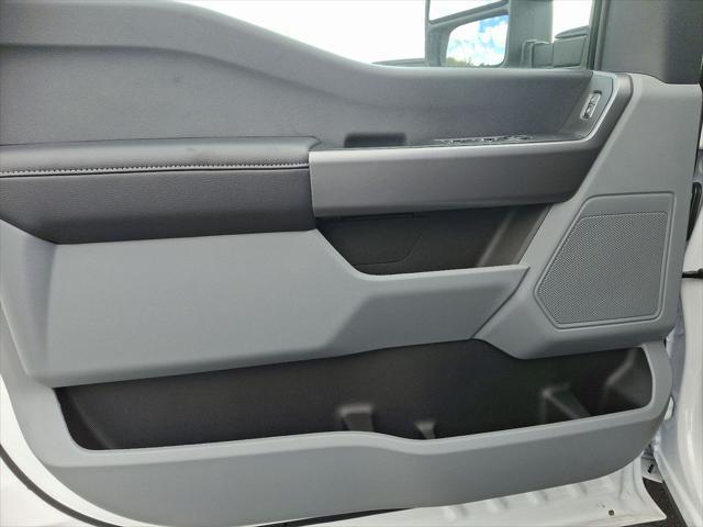 new 2025 Ford F-350 car, priced at $67,000