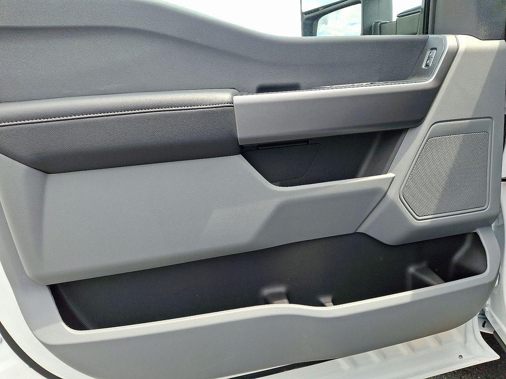 new 2025 Ford F-250 car, priced at $70,500