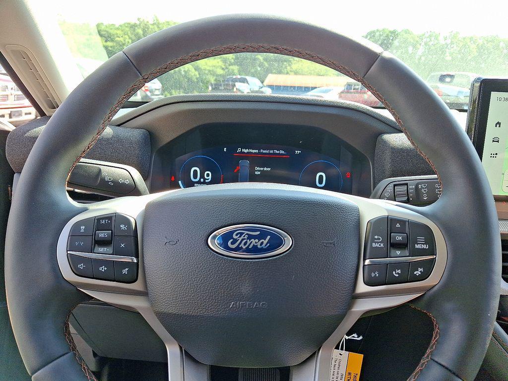 new 2025 Ford Explorer car, priced at $45,300