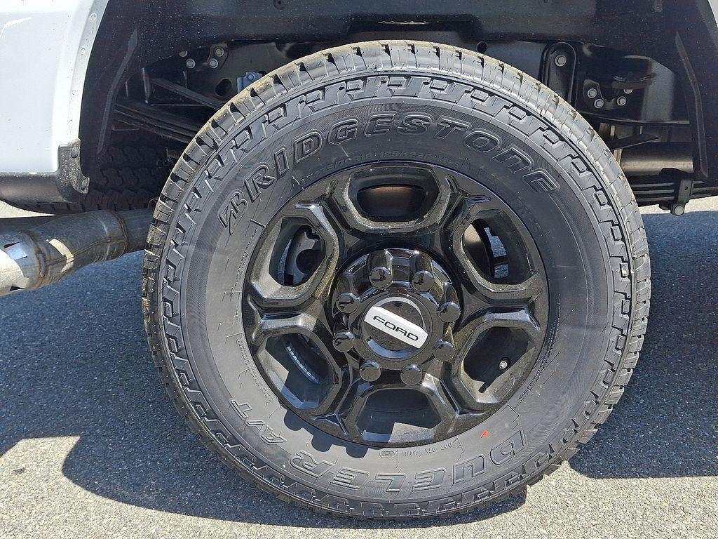 new 2025 Ford F-350 car, priced at $66,500