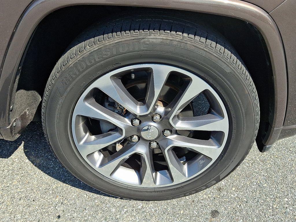 used 2018 Jeep Grand Cherokee car, priced at $20,500