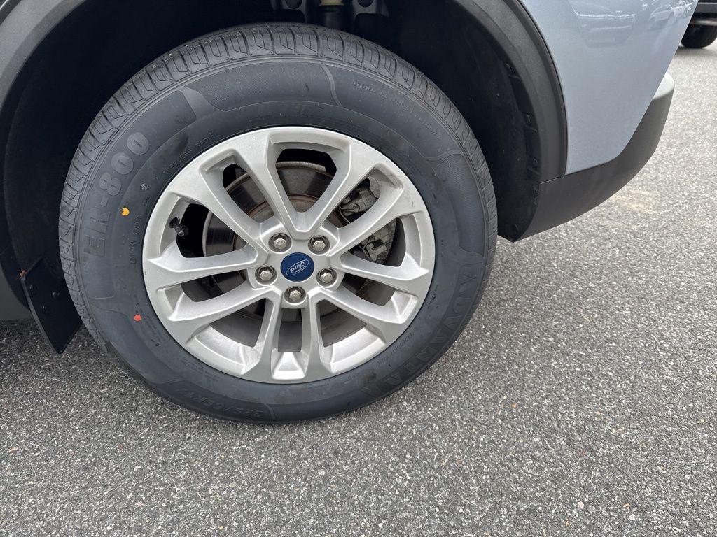 used 2022 Ford Escape car, priced at $19,000
