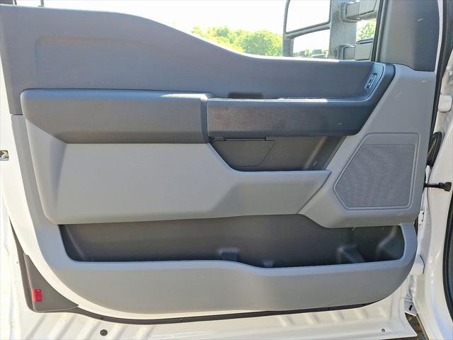 new 2025 Ford F-250 car, priced at $53,000