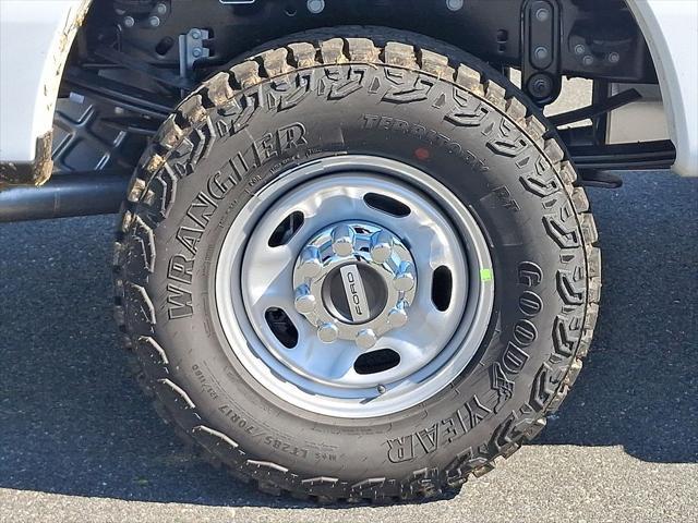 new 2025 Ford F-250 car, priced at $53,000