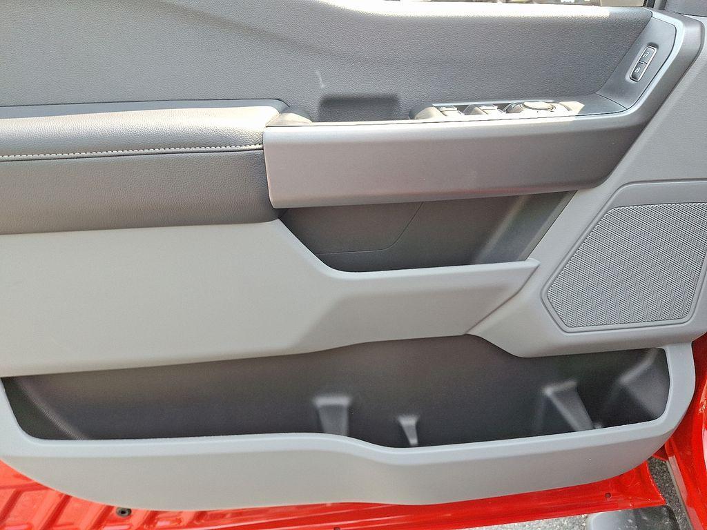 new 2025 Ford F-350 car, priced at $58,000
