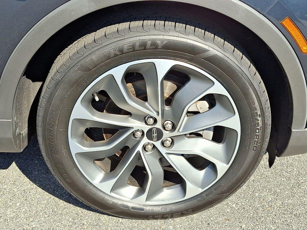 used 2022 Lincoln Nautilus car, priced at $28,000