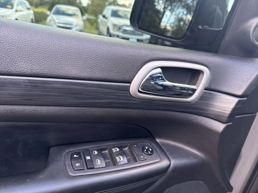 used 2020 Jeep Grand Cherokee car, priced at $21,500
