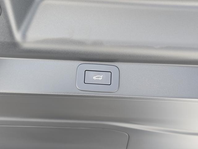 new 2025 Land Rover Range Rover car, priced at $178,480