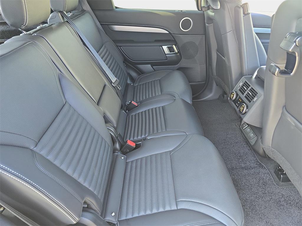 new 2026 Land Rover Discovery car, priced at $76,726