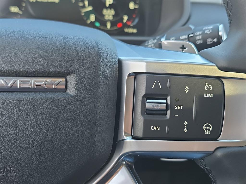 new 2026 Land Rover Discovery car, priced at $76,726