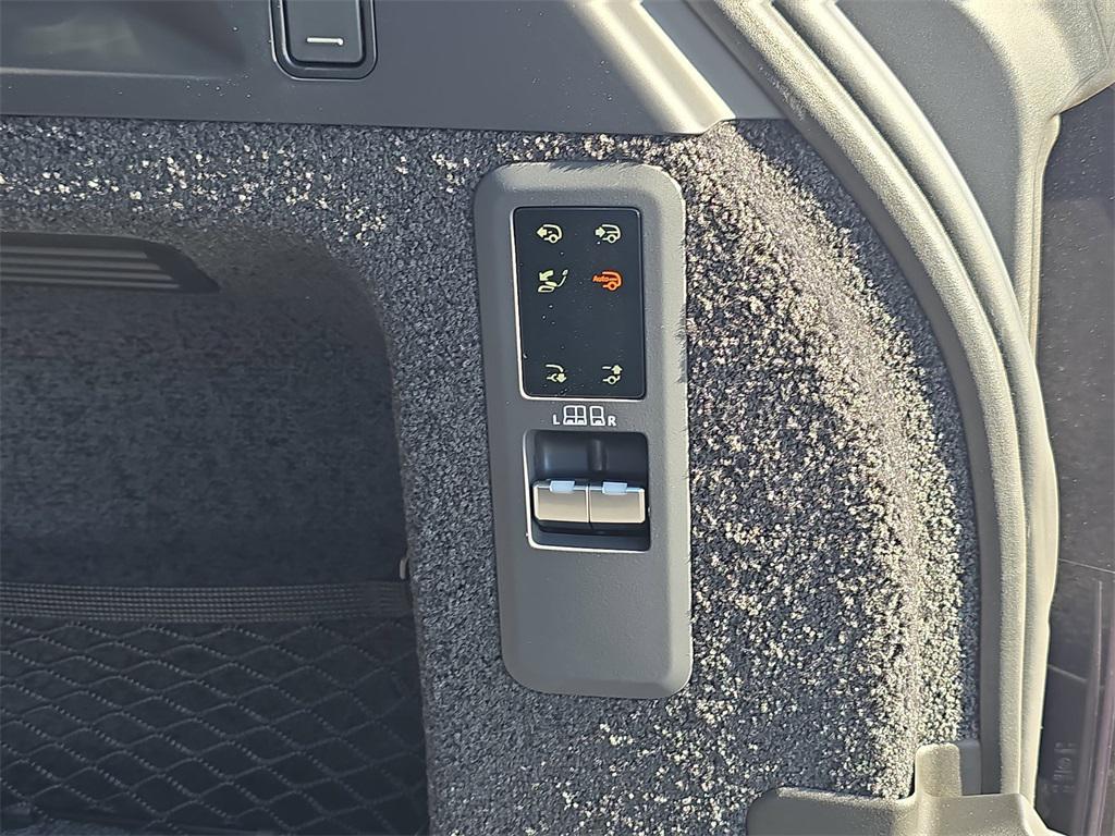 new 2025 Land Rover Range Rover car, priced at $190,555
