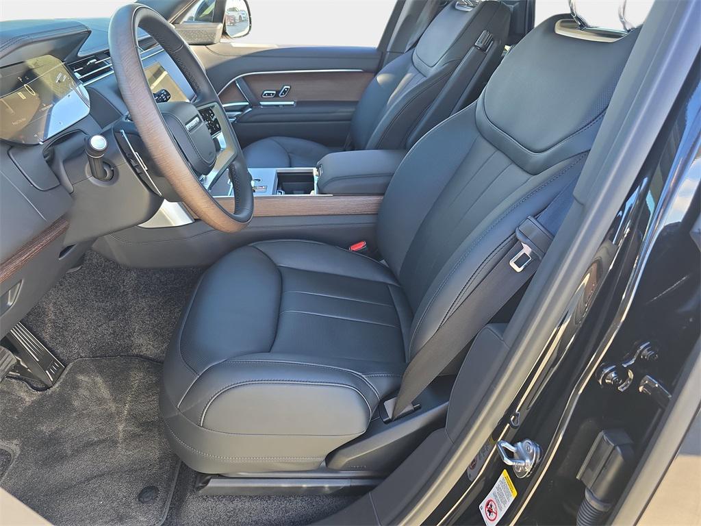 new 2025 Land Rover Range Rover car, priced at $190,555
