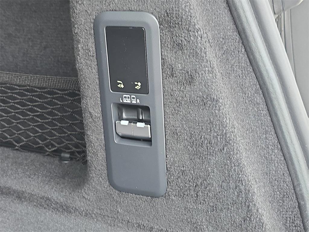 new 2025 Land Rover Range Rover Sport car, priced at $90,550