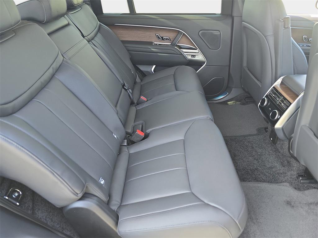 new 2025 Land Rover Range Rover car, priced at $150,205