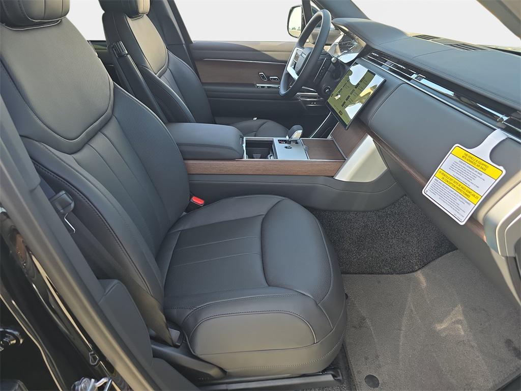 new 2025 Land Rover Range Rover car, priced at $150,205