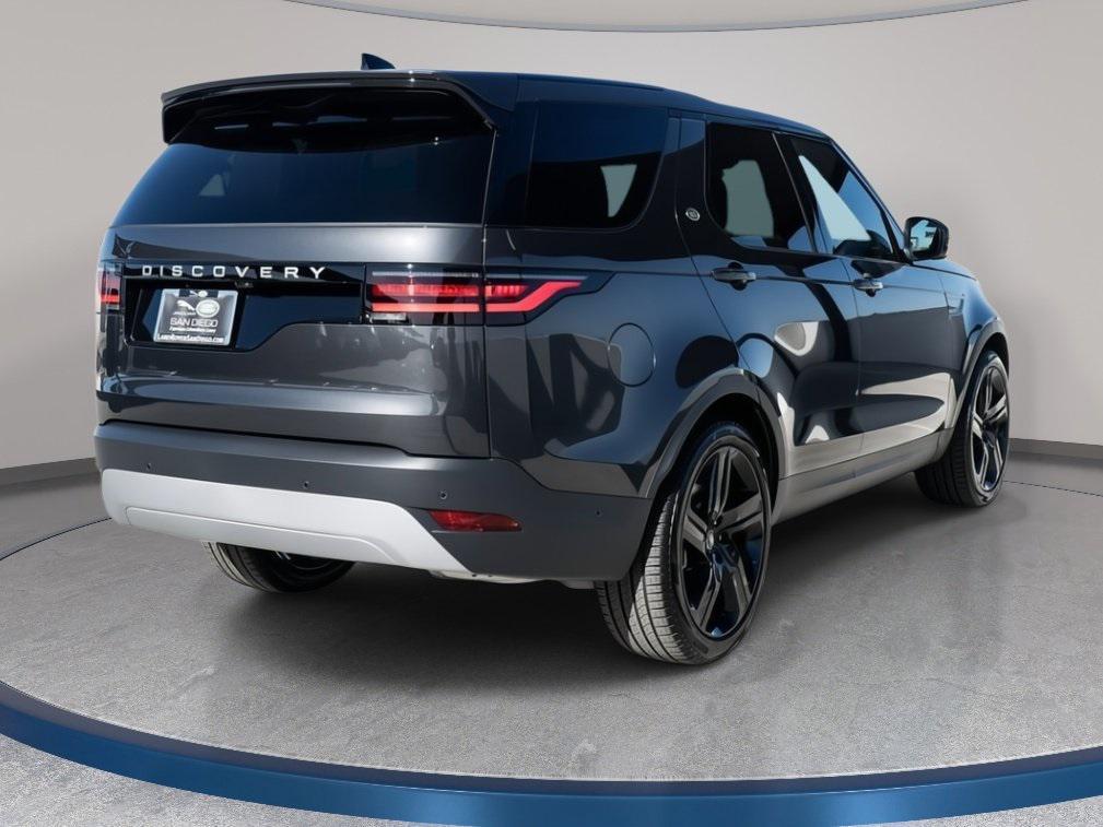 new 2025 Land Rover Discovery car, priced at $67,553