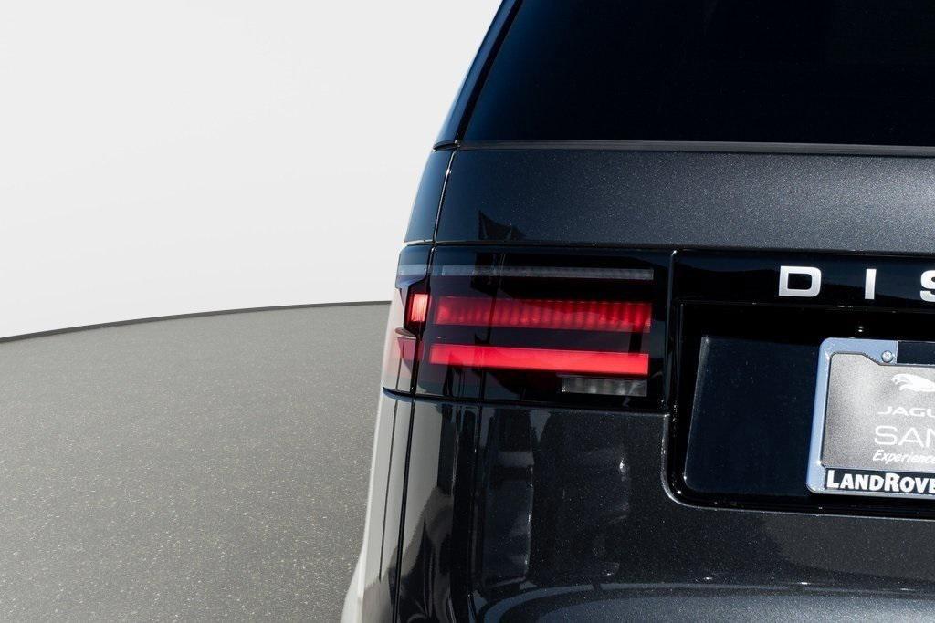 new 2025 Land Rover Discovery car, priced at $67,553