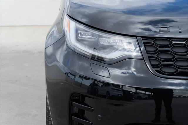 new 2025 Land Rover Discovery car, priced at $76,763