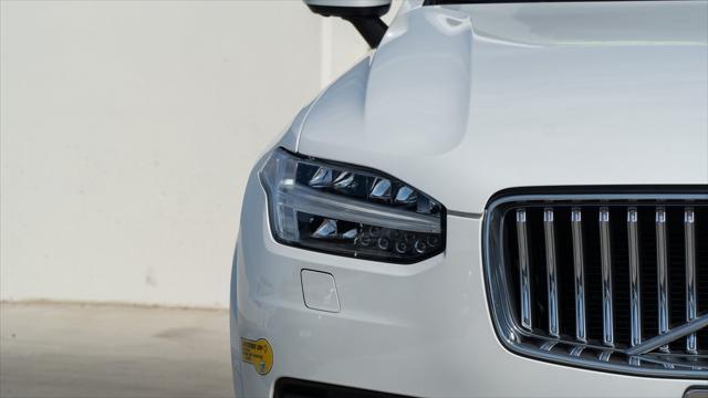 used 2022 Volvo XC90 Recharge Plug-In Hybrid car, priced at $37,390