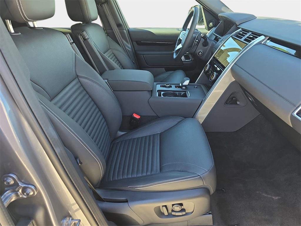 used 2025 Land Rover Discovery car, priced at $54,440