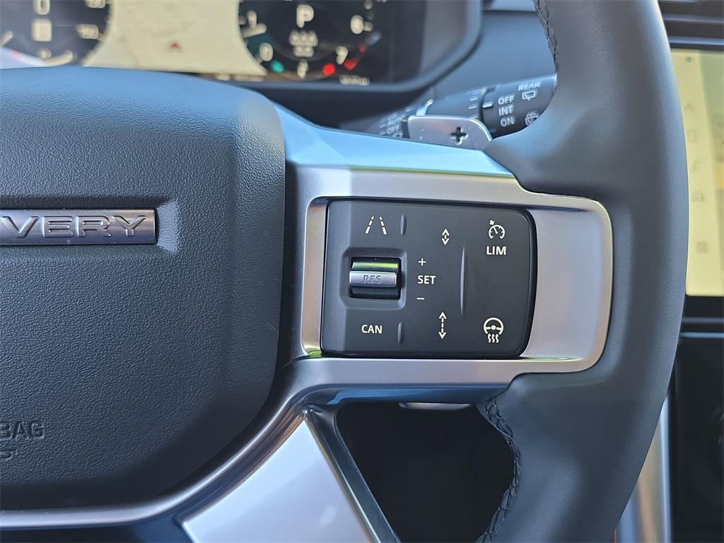 used 2025 Land Rover Discovery car, priced at $54,440